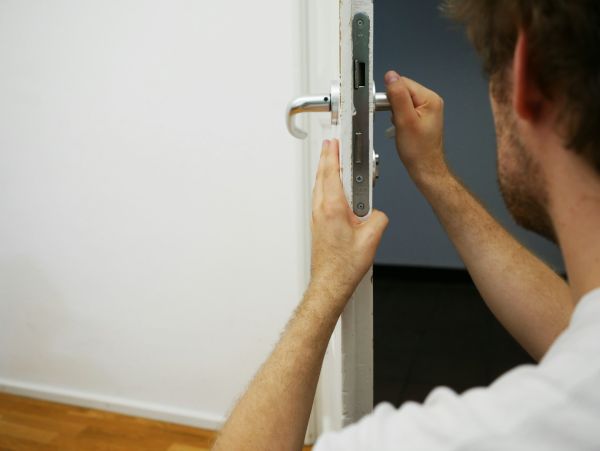 Top 5 services de serrurier à Thônes disponibles toute la nuit